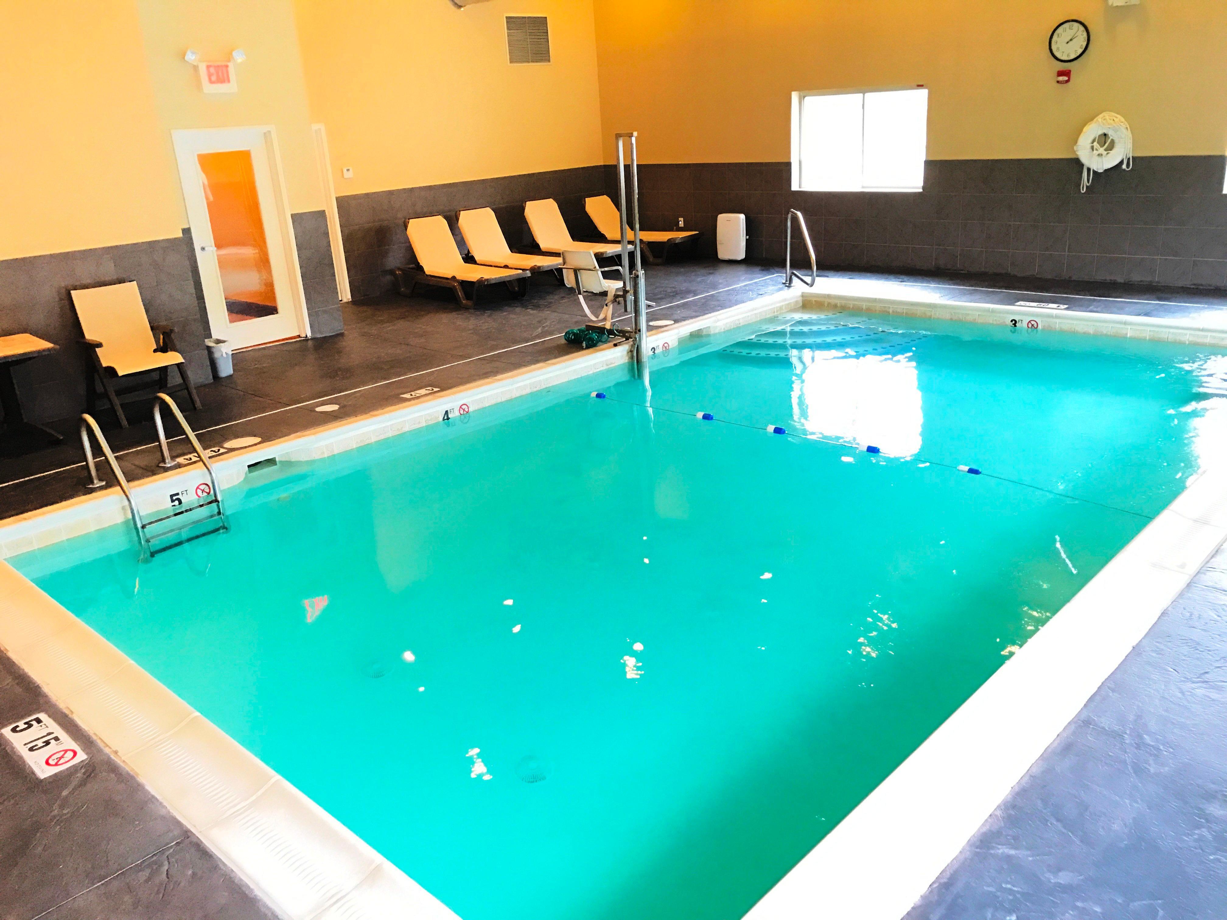 Holiday Inn Express & Suites Smithfield - Providence By Ihg Екстериор снимка