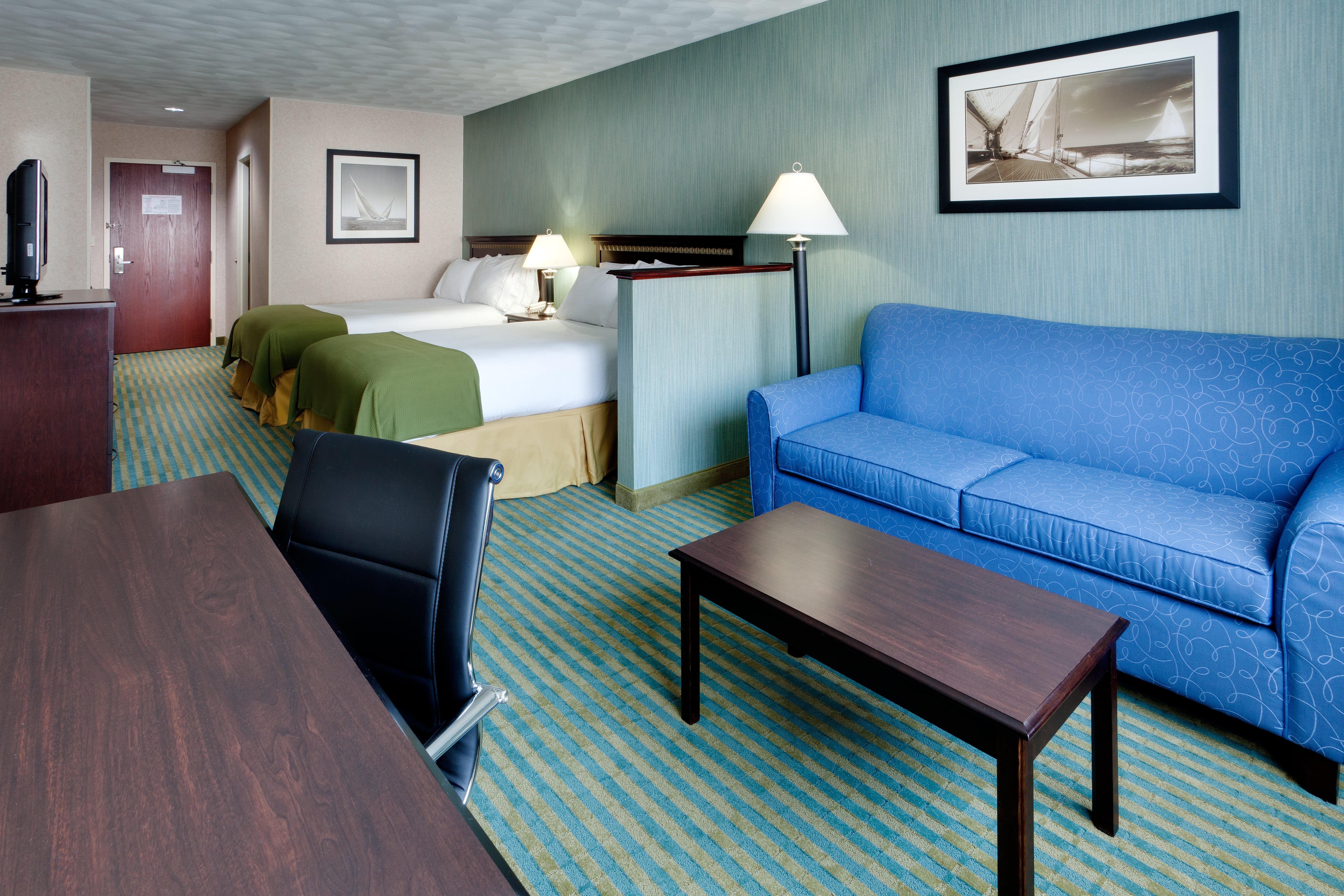 Holiday Inn Express & Suites Smithfield - Providence By Ihg Екстериор снимка