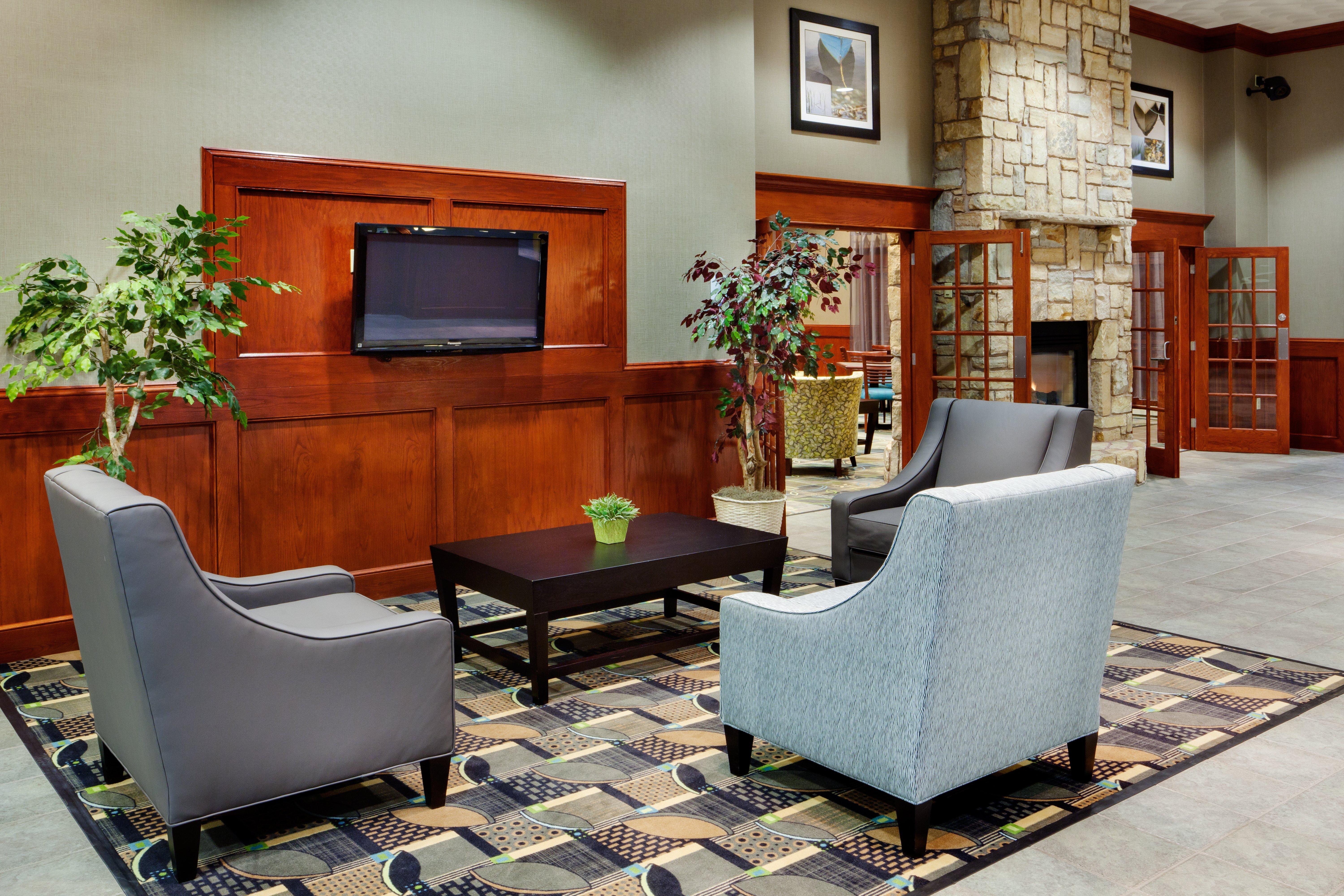 Holiday Inn Express & Suites Smithfield - Providence By Ihg Екстериор снимка