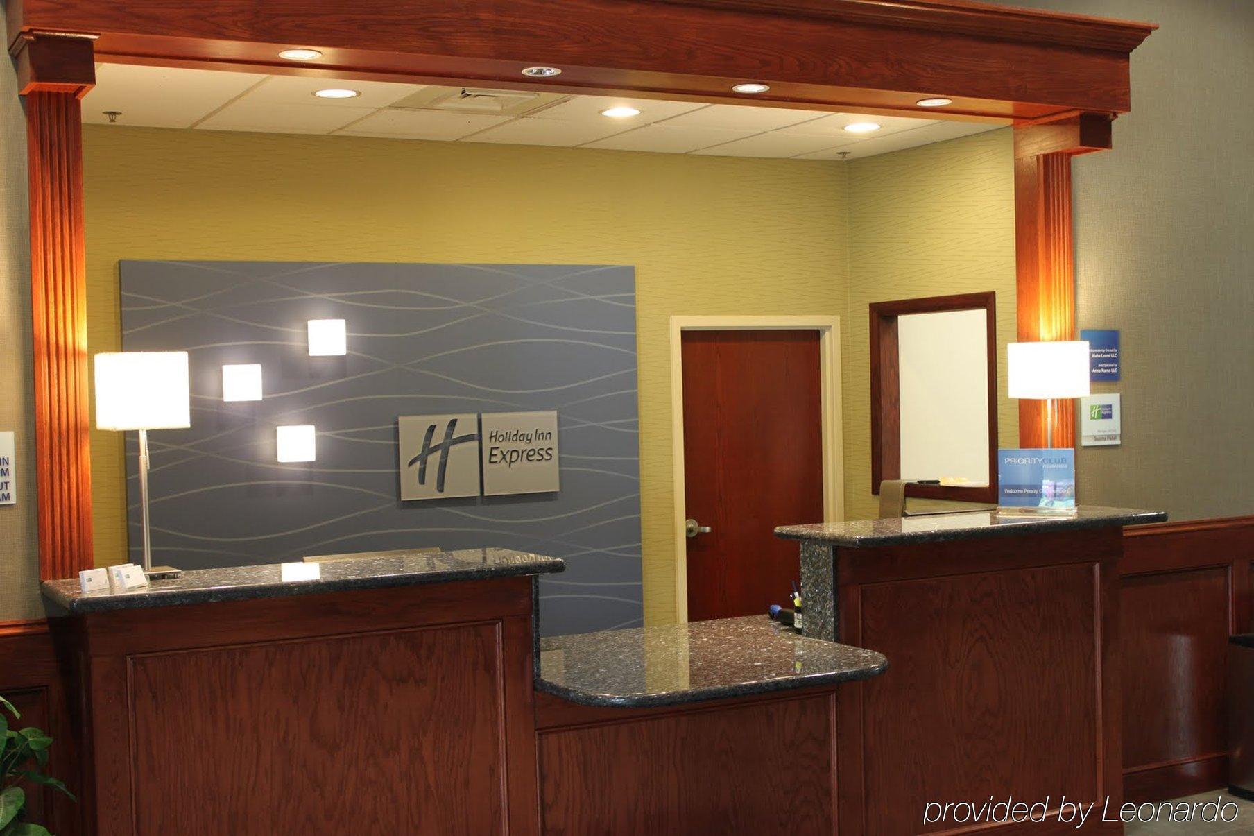 Holiday Inn Express & Suites Smithfield - Providence By Ihg Екстериор снимка
