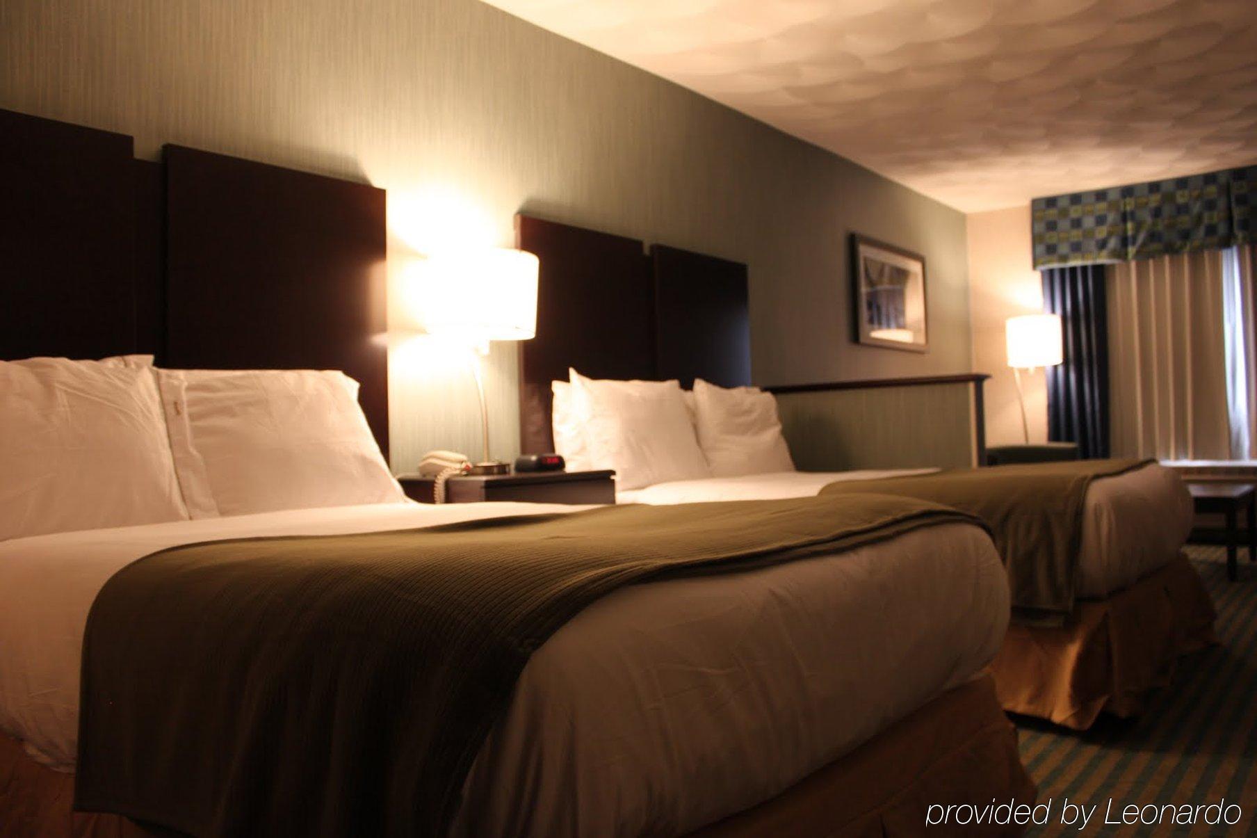Holiday Inn Express & Suites Smithfield - Providence By Ihg Екстериор снимка